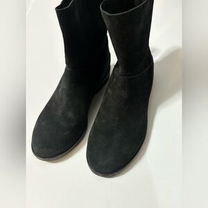 Eileen Fisher Jaunt bootie, black Italian suede pull on style. Size 5. Low heel.